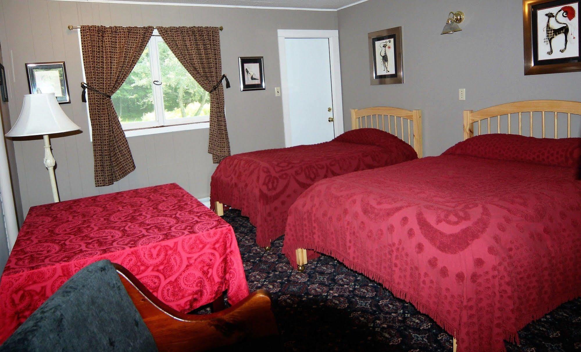 Blue Gentian Lodge At Magic Mountain Londonderry Zewnętrze zdjęcie